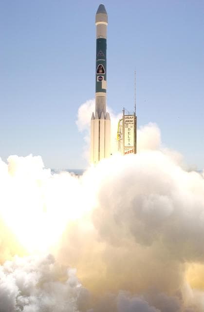 NASA image: KSC-01PADIG-183