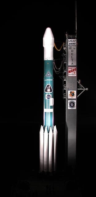 NASA image: KSC-01PADIG-190