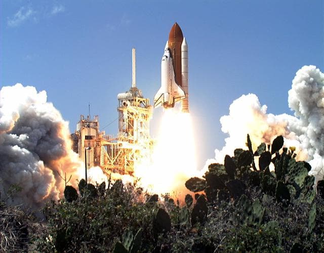 NASA image: KSC-01PADIG-205