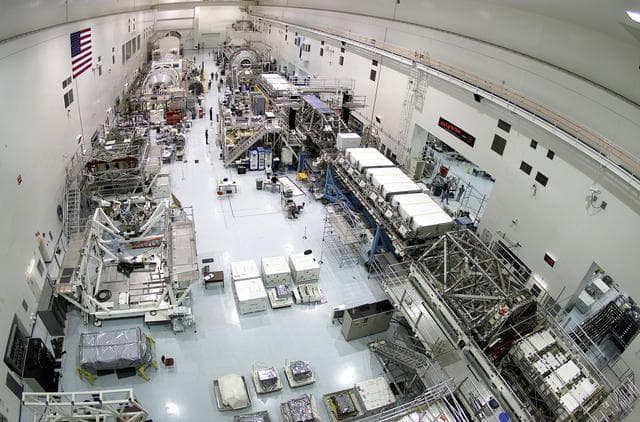 NASA image: KSC-01PADIG-213