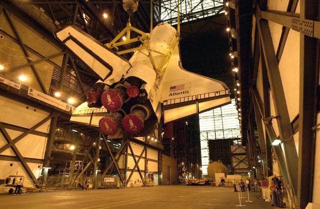 NASA image: KSC-01PADIG-218