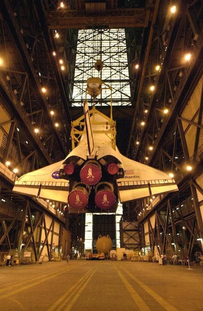 NASA image: KSC-01PADIG-219