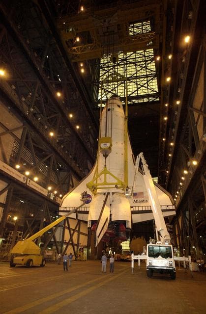 NASA image: KSC-01PADIG-221