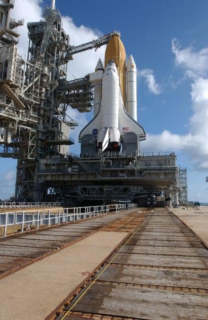 NASA image: KSC-01padig-242