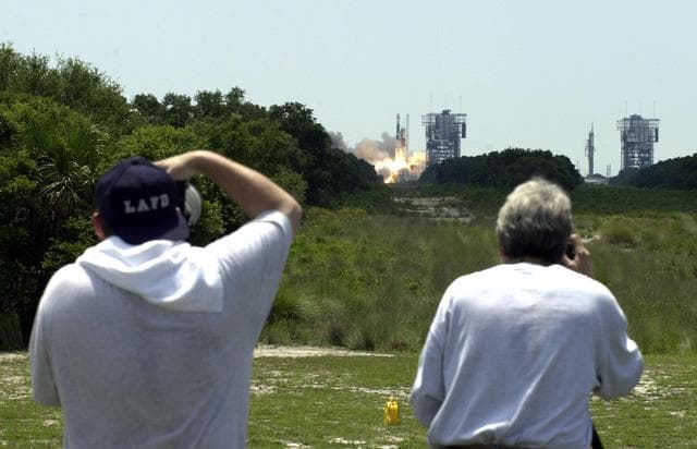 NASA image: KSC-01padig-256