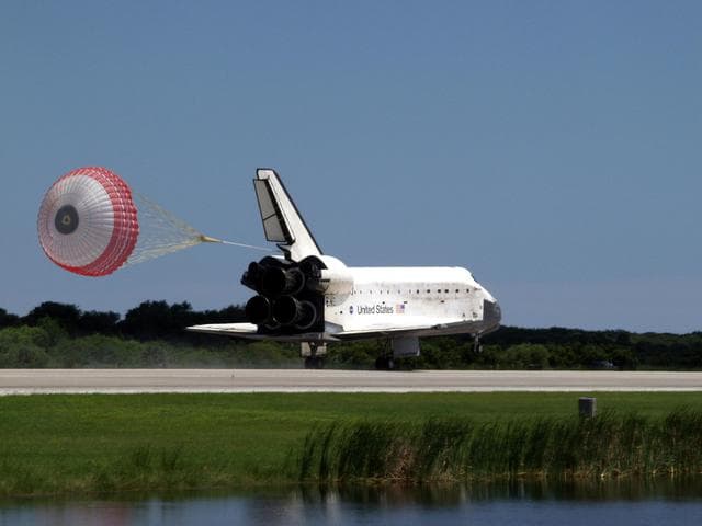 NASA image: KSC-01PADIG-274