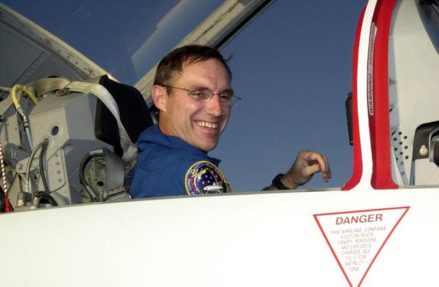 NASA image: KSC-01PD-1709