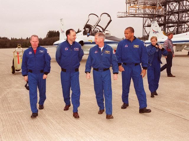 NASA image: KSC-01PP-0227