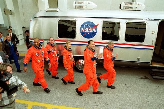 NASA image: KSC-01PP-0272