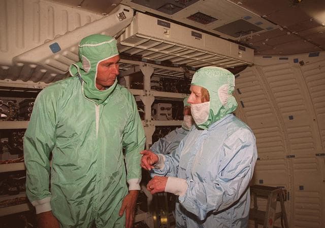 NASA image: KSC-01PP-0383