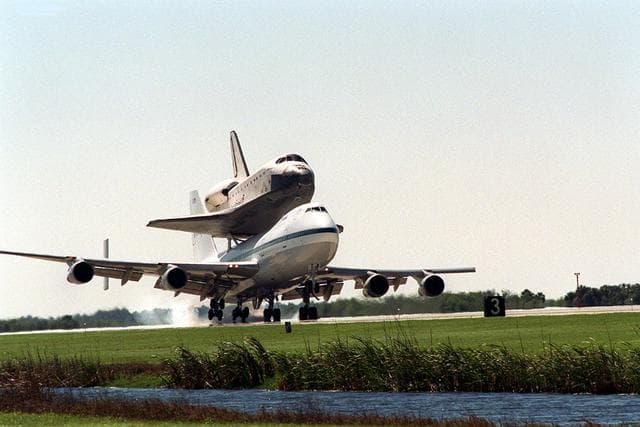 NASA image: KSC-01PP-0493