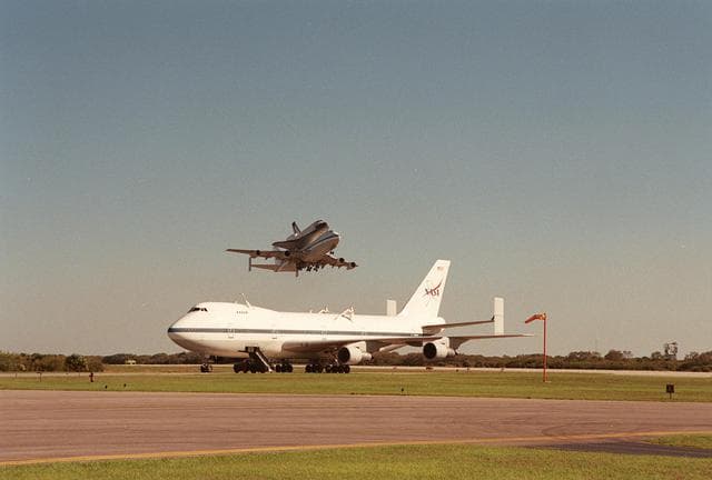 NASA image: KSC-01PP-0501