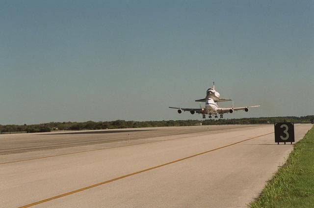 NASA image: KSC-01PP-0505