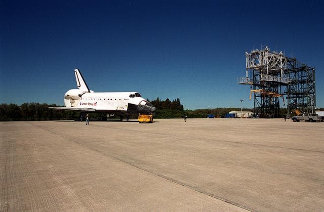 NASA image: KSC-01PP-0514