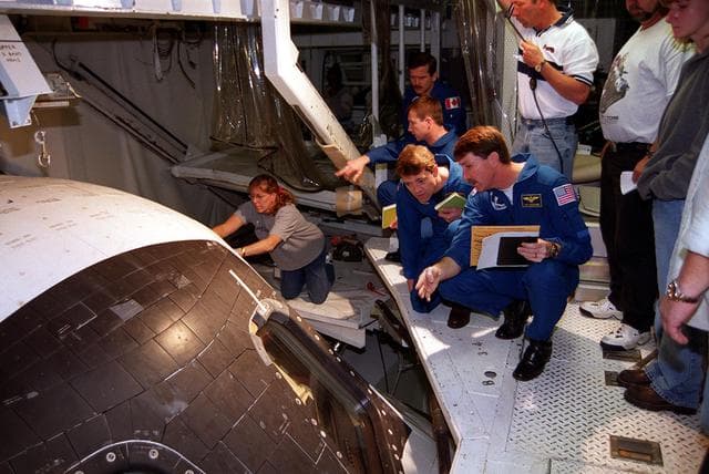 NASA image: KSC-01PP-0539