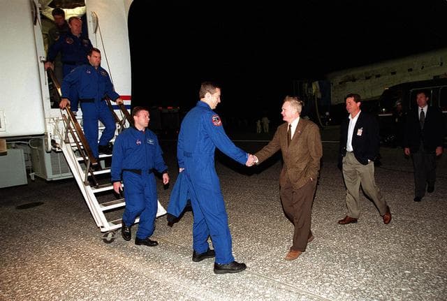 NASA image: KSC-01PP-0550