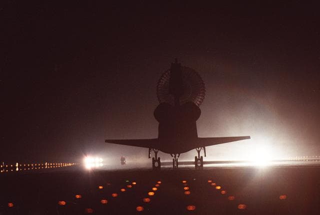 NASA image: KSC-01PP-0563