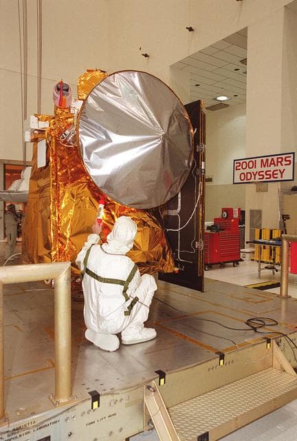 NASA image: KSC-01PP-0602