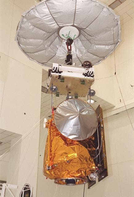 NASA image: KSC-01PP-0608