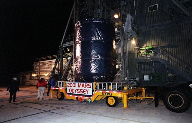 NASA image: KSC-01PP-0629