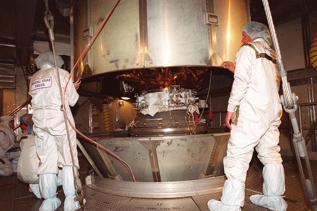 NASA image: KSC-01PP-0641
