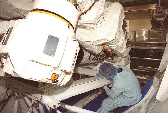 NASA image: KSC-01PP-0755