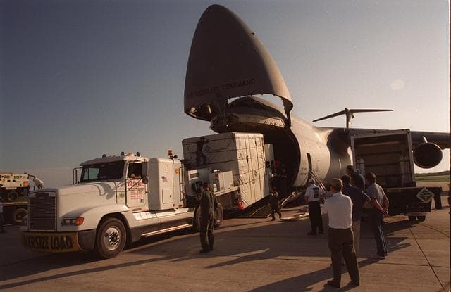 NASA image: KSC-01PP-0784