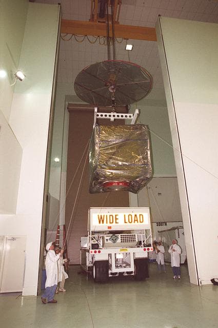 NASA image: KSC-01PP-0795