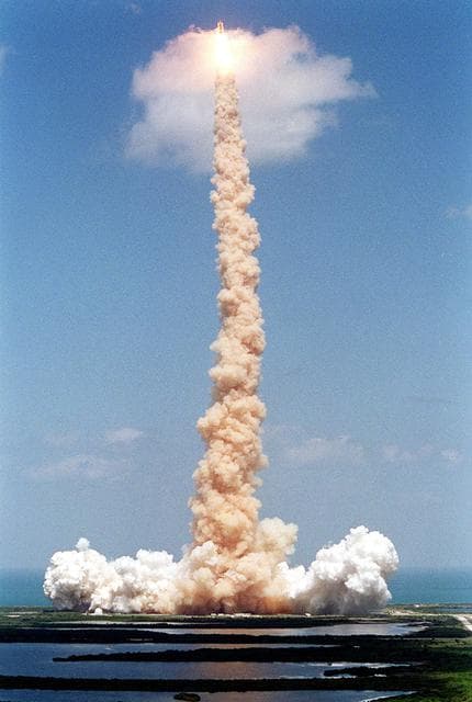 NASA image: KSC-01PP-0824