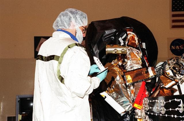 NASA image: ksc-01pp-1080