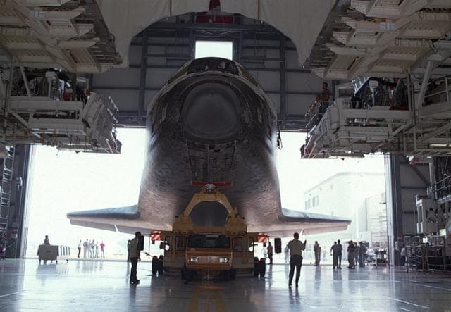 NASA image: ksc-01pp-1096