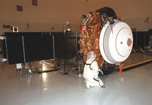 NASA image: ksc-01pp-1100