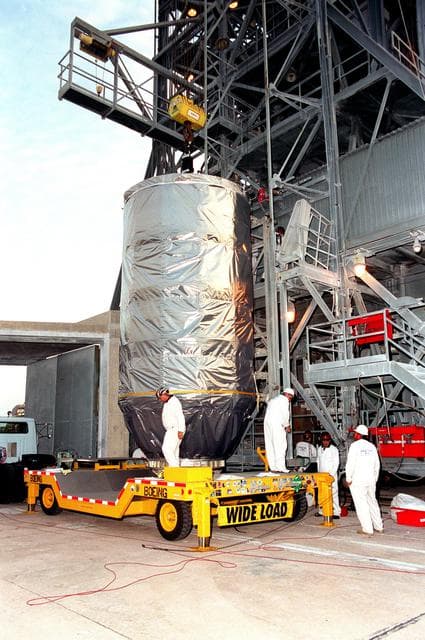 NASA image: ksc-01pp-1171