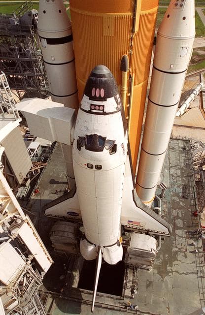 NASA image: ksc-01pp-1275