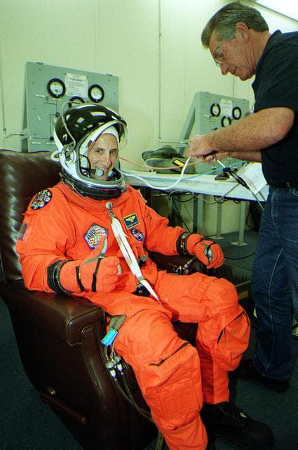 NASA image: ksc-01pp-1279