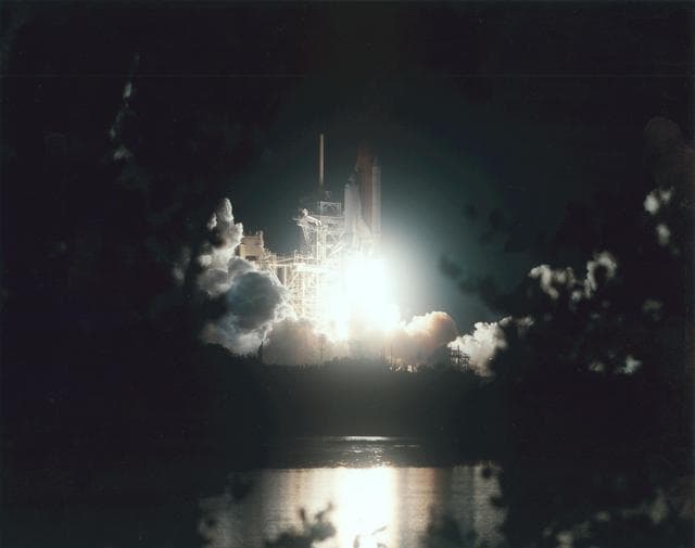 NASA image: ksc-01pp-1287