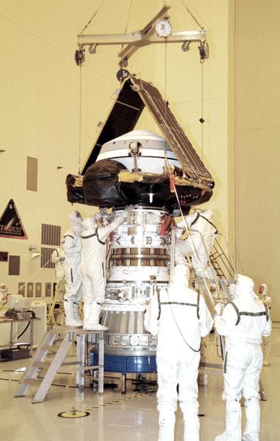 NASA image: ksc-01pp-1299