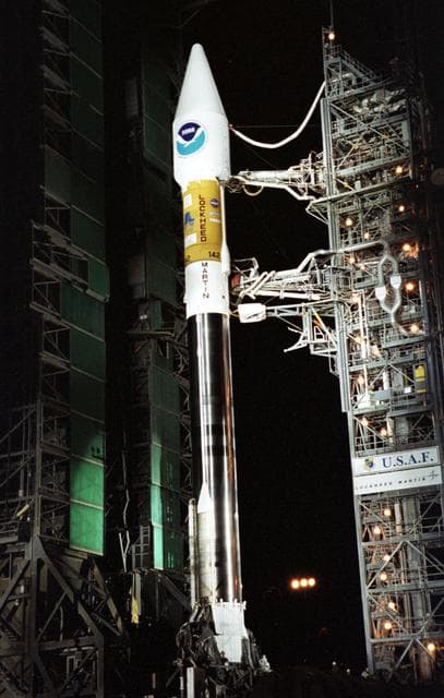 NASA image: ksc-01pp-1367