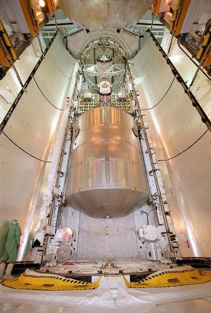 NASA image: ksc-01pp-1424