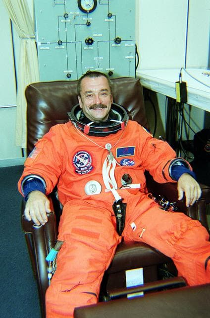 NASA image: ksc-01pp-1444