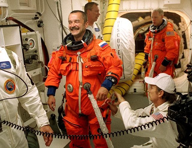 NASA image: ksc-01pp-1476