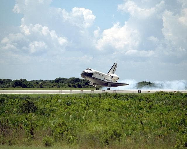 NASA image: KSC-01PP-1508