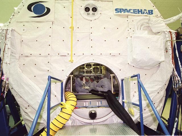 NASA image: KSC-01pp-1570