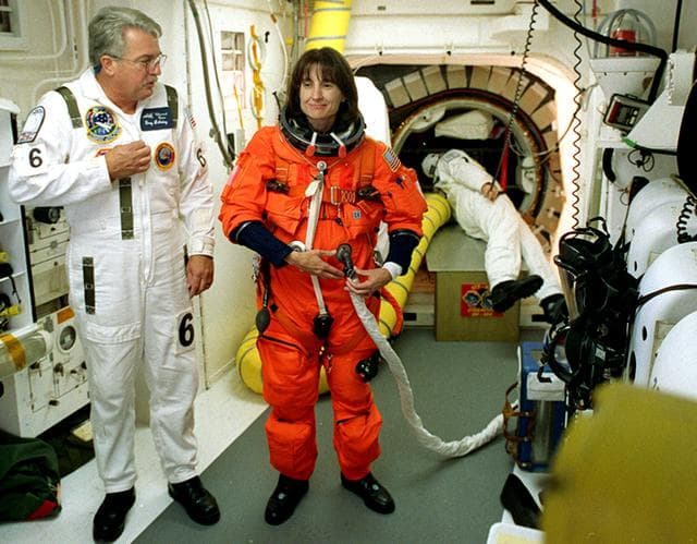 NASA image: KSC-01PP-1815