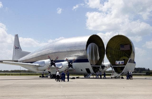 NASA image: KSC-02PD-0286