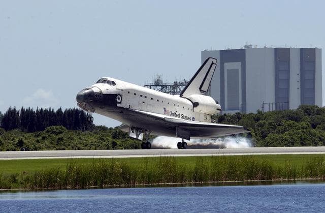 NASA image: KSC-02PD-0512