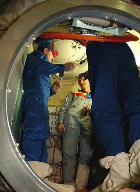 NASA image: 03pd2800