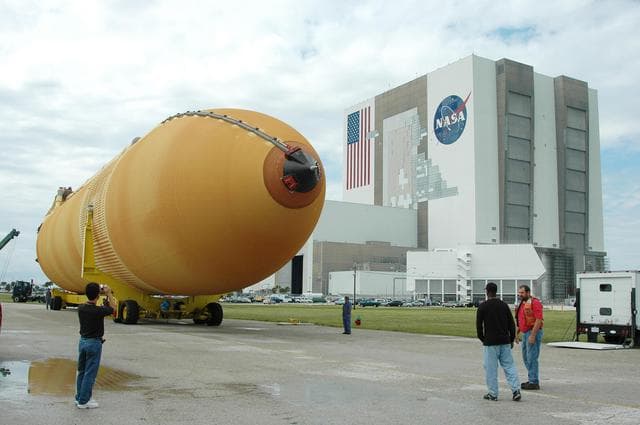 NASA image: KSC-04pd-2163