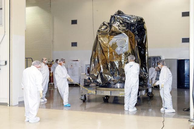 NASA image: KSC-04pd-2174