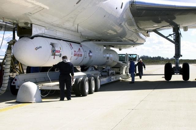 NASA image: KSC-04pd-2233